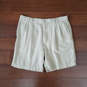Axis Men's Khaki Pleated-Front 100% Silk Shorts Waist Size 38- 7.5" Inseam